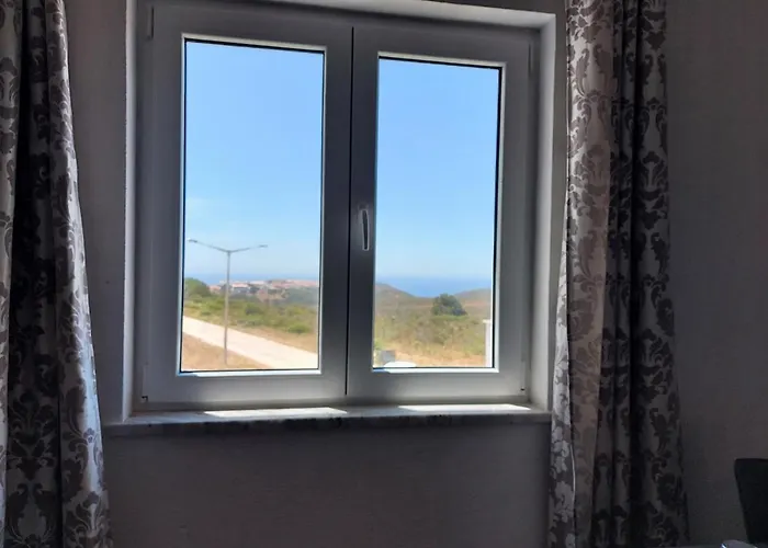 Arrifana View Flat - 2km Arrifana